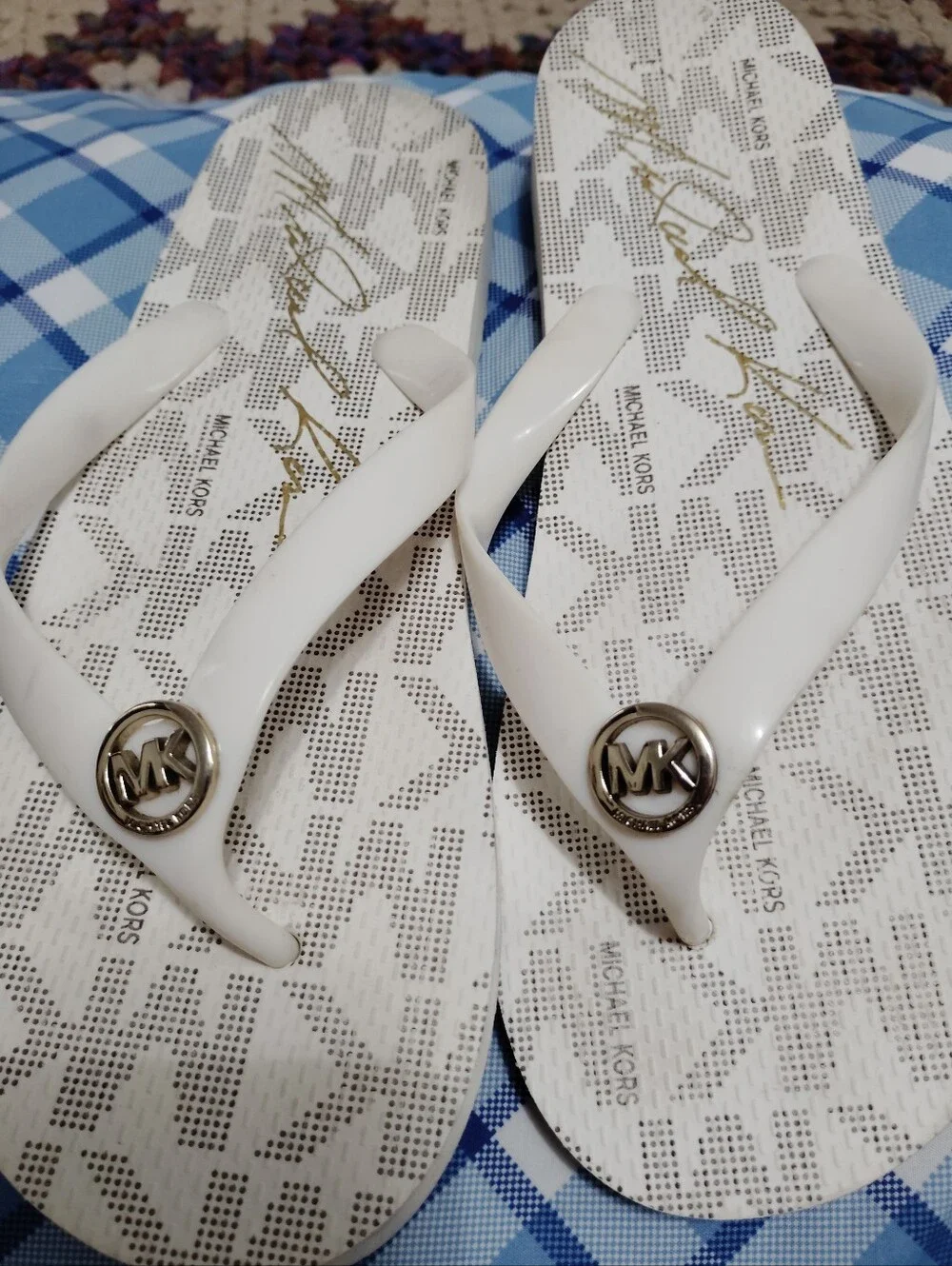 Micheal Kors Flip Flops